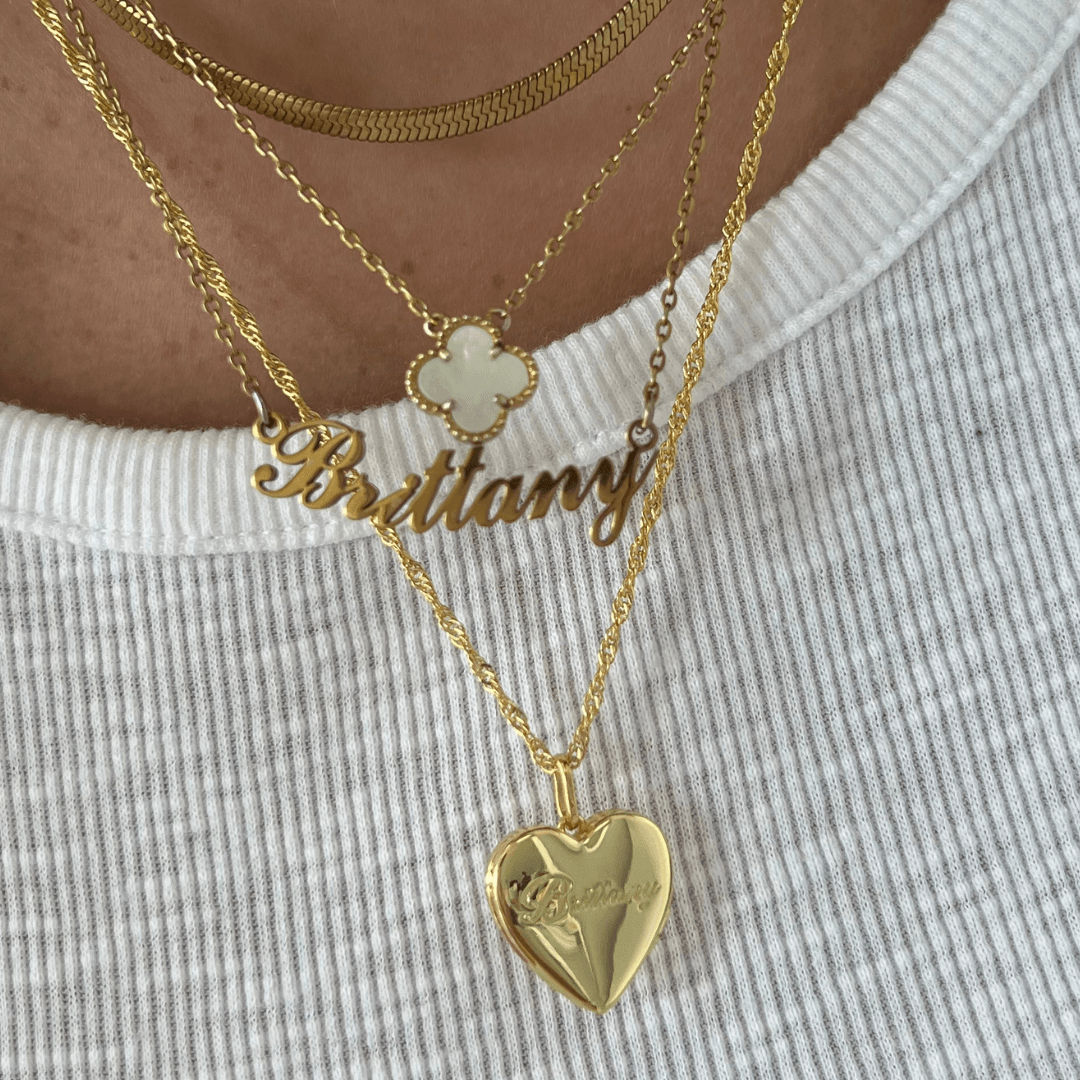 Evry Jewels Hub Custom/Personalized Heart Locket Necklace
