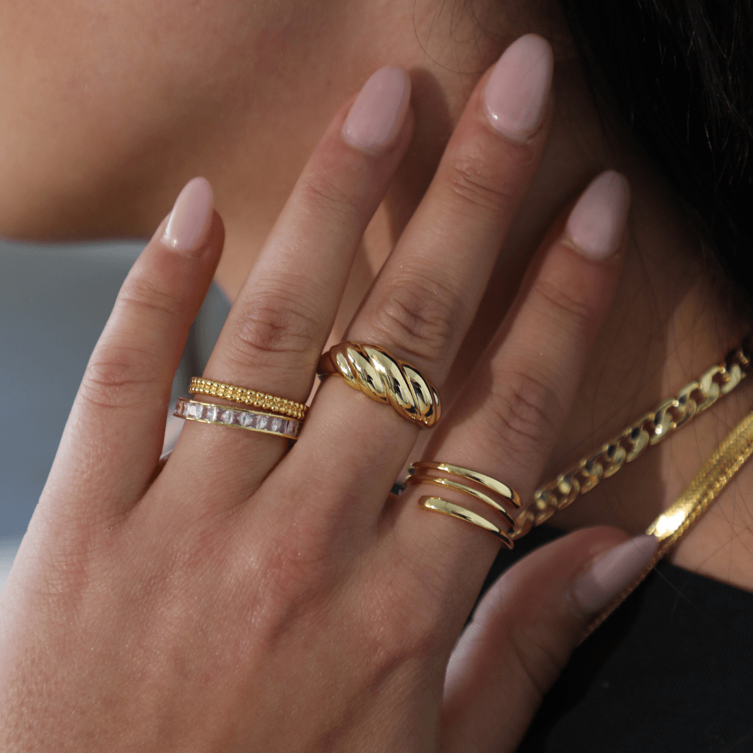 Evry Jewels Hub Princess Ring