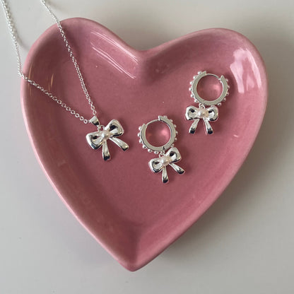 Evry Jewels Hub Put a Bow on It Necklace