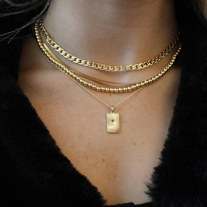 Evry Jewels Hub Serpent Necklace