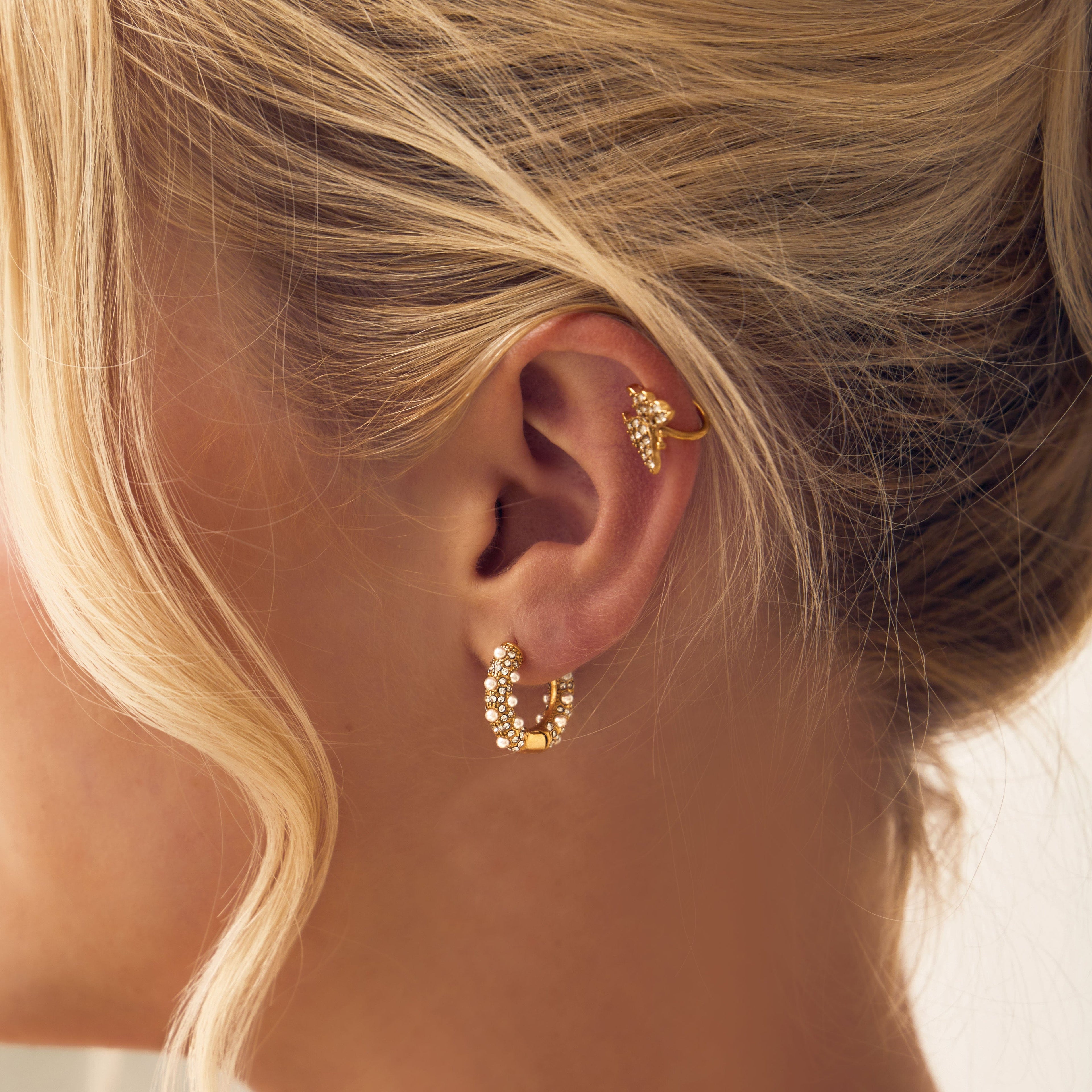 Alice Pearl Hoop Earrings