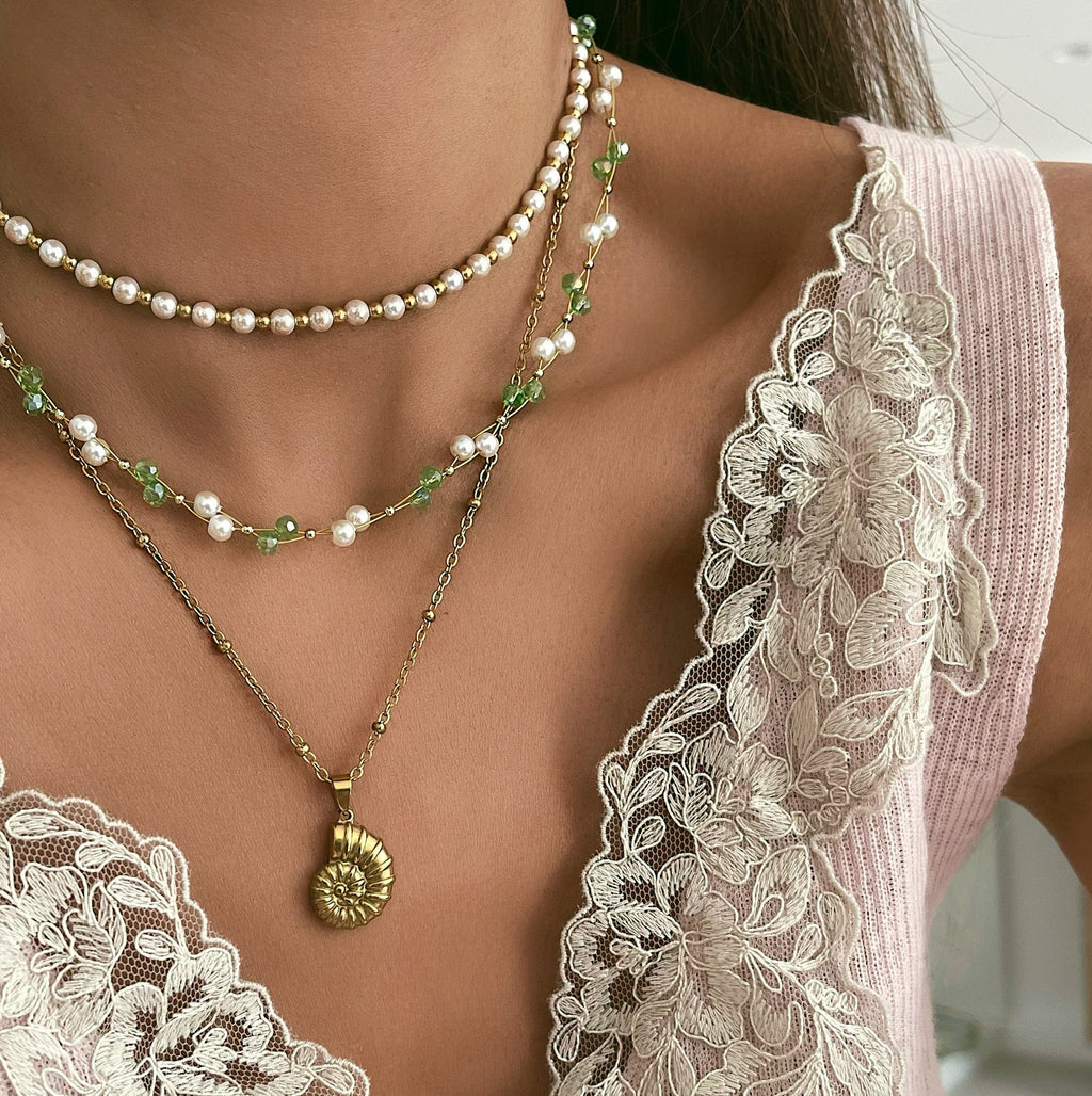 August Pearl Choker / Necklace