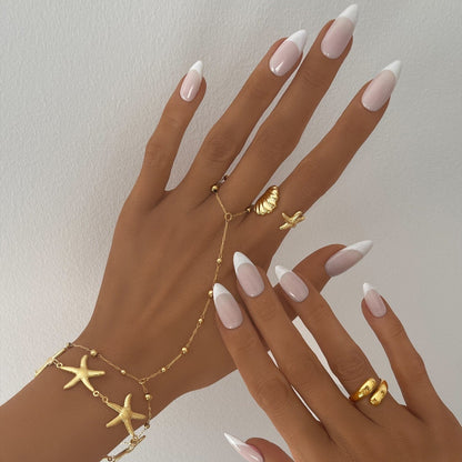 Bailey Hand Chain Bracelet