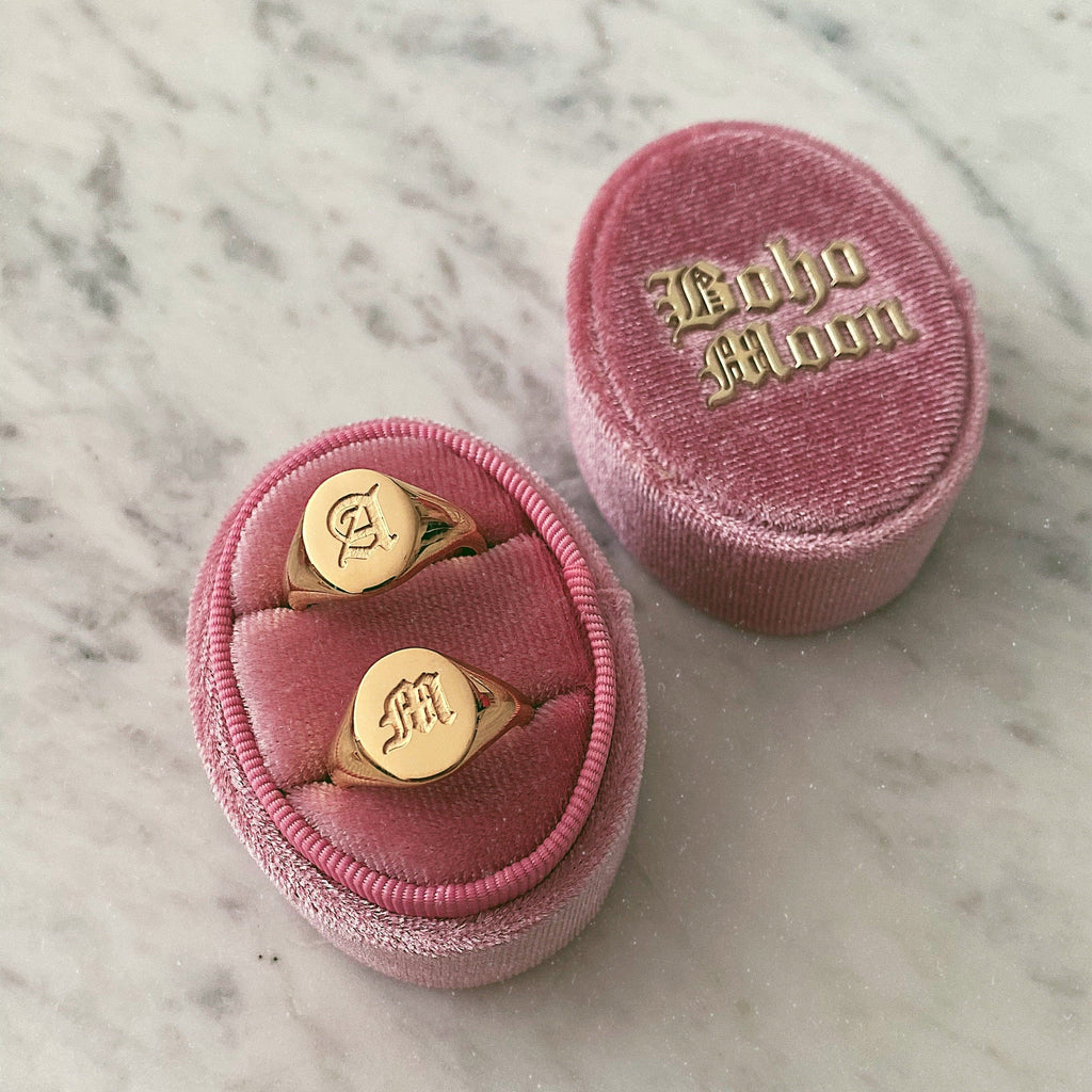 Dolce Initial Signet Ring Gold