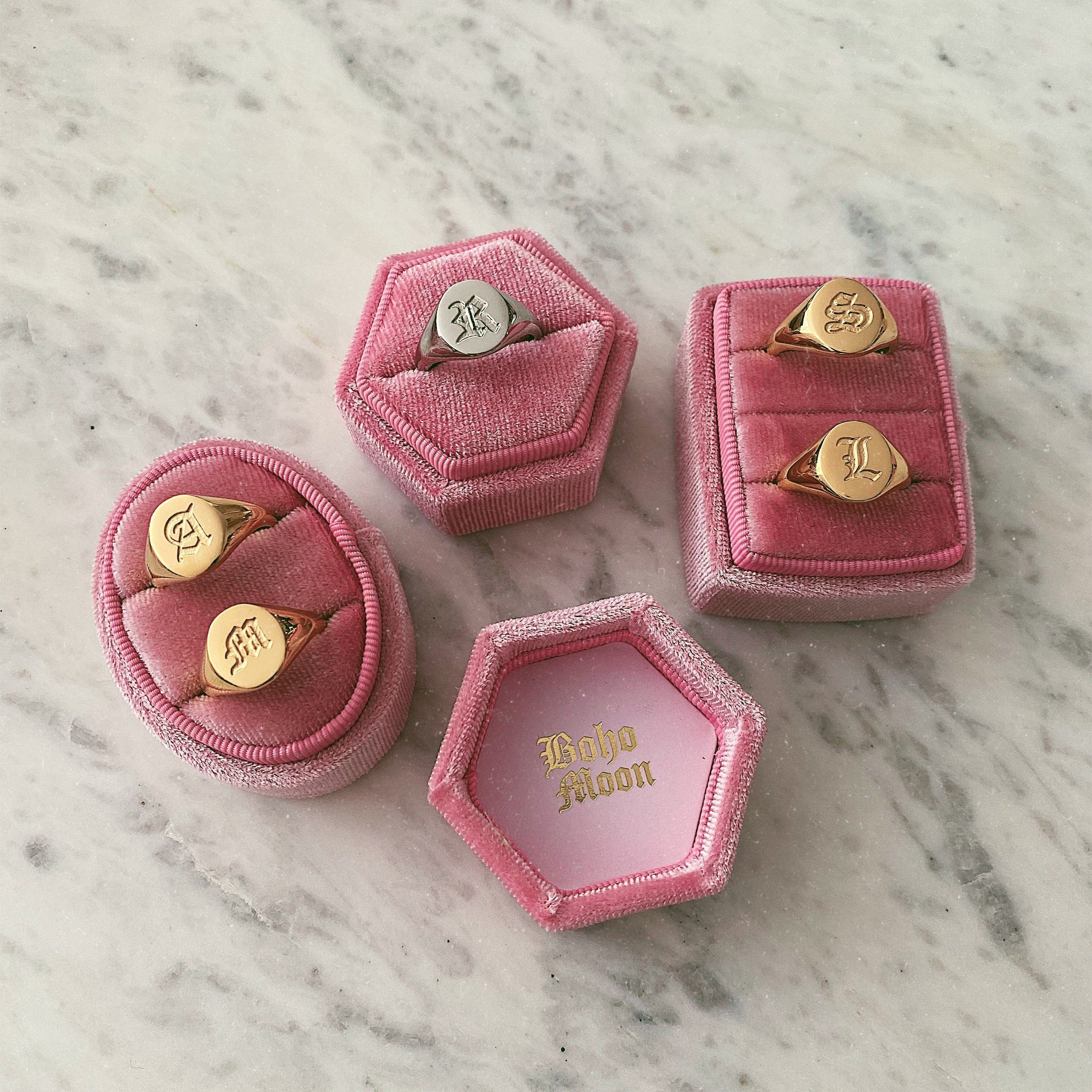 Dolce Initial Signet Ring Gold