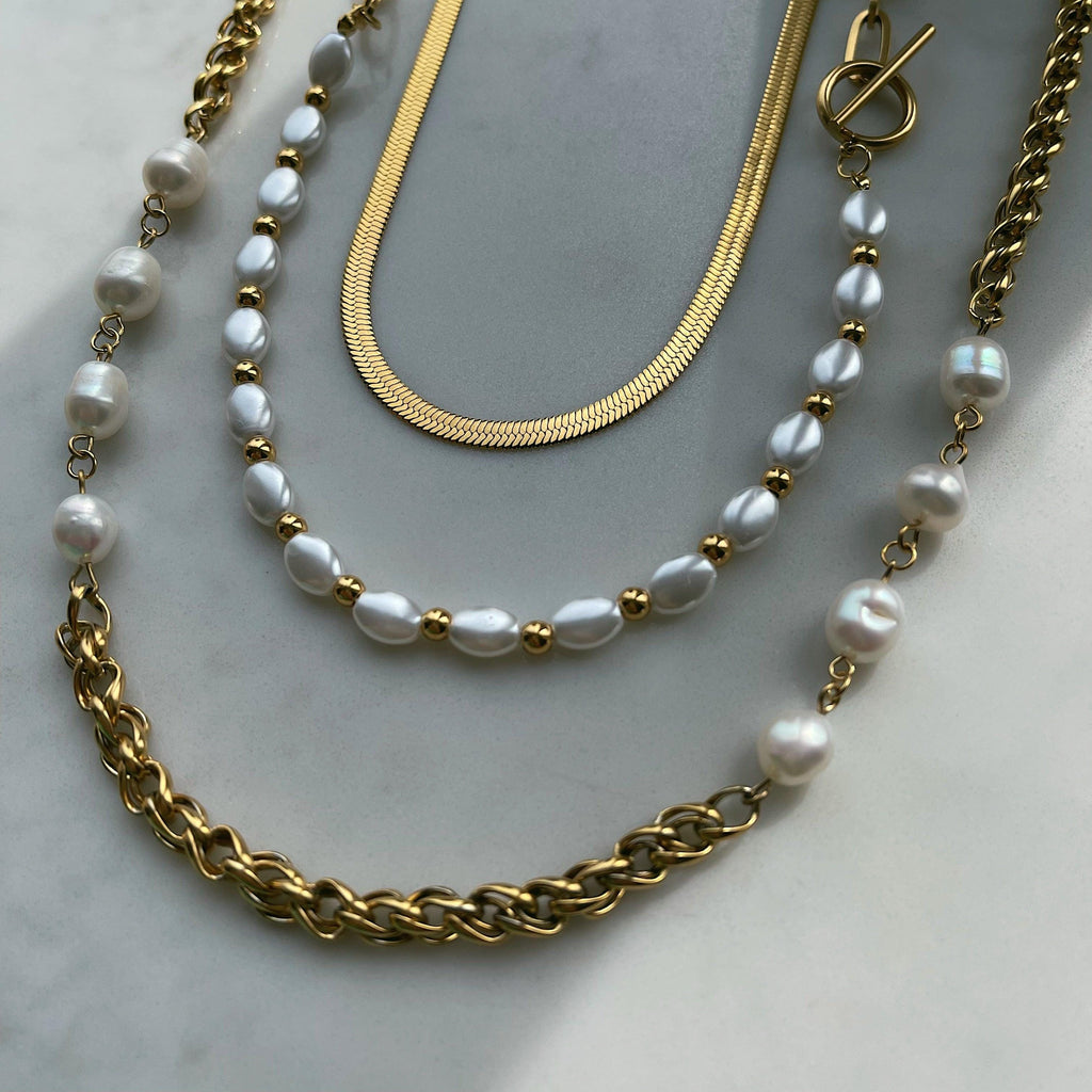 Essence Pearl TBar Necklace