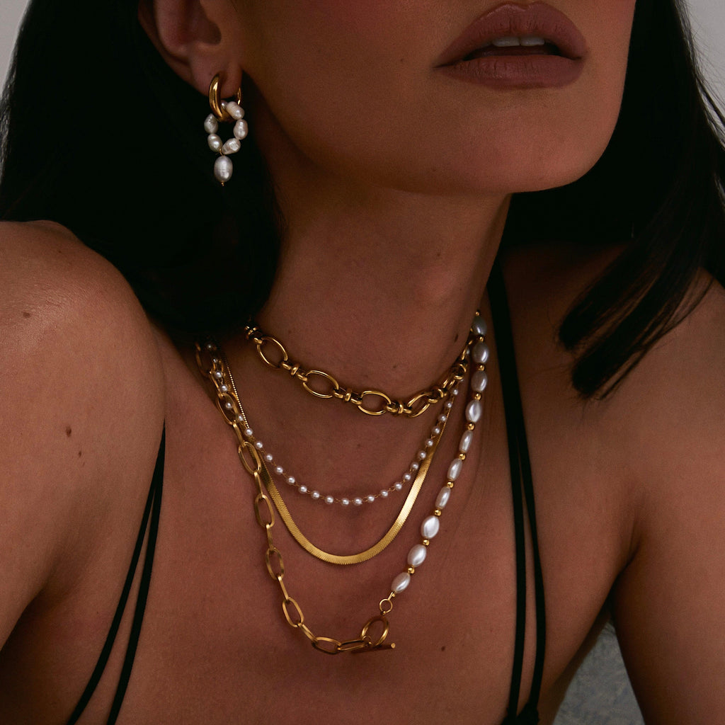 Essence Pearl TBar Necklace