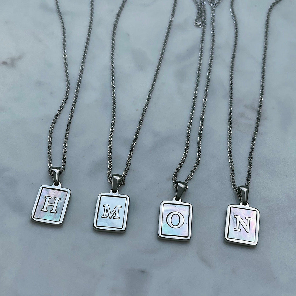 Kelanhi Initial Necklace