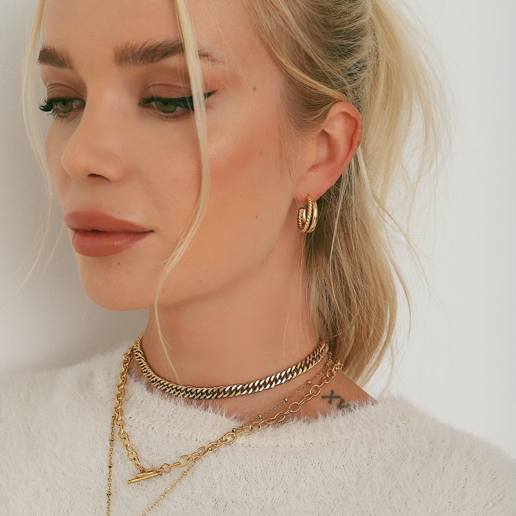 Maisie TBar Necklace