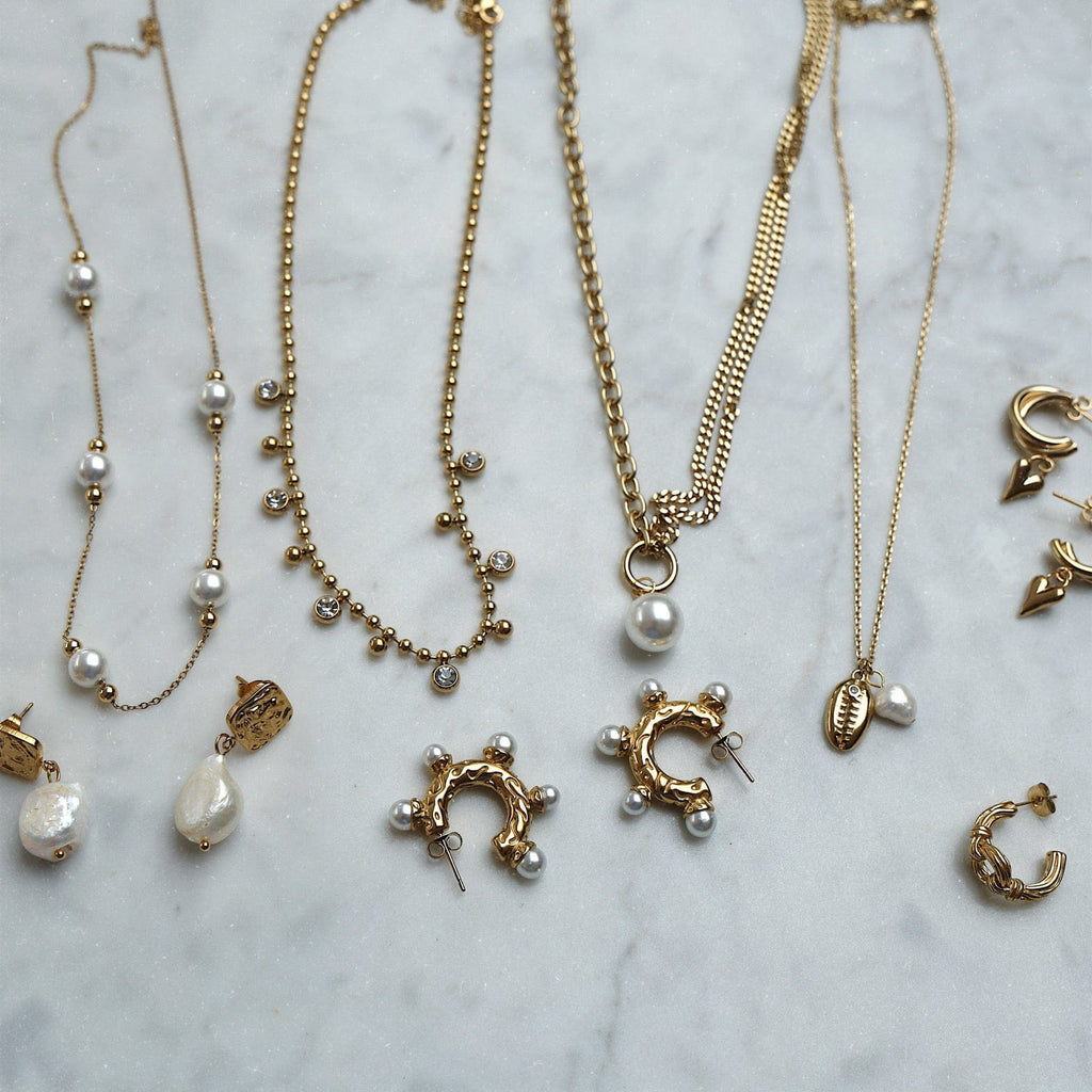 Saffron Pearl Necklace