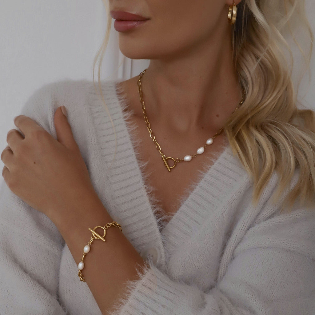 Sherbet Pearl TBar Necklace