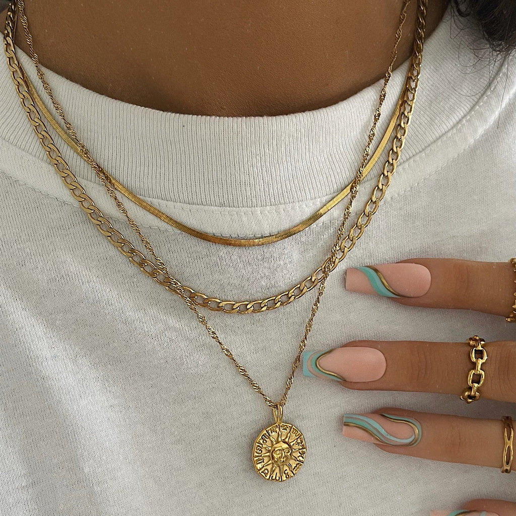 Stephanie Dainty Necklace