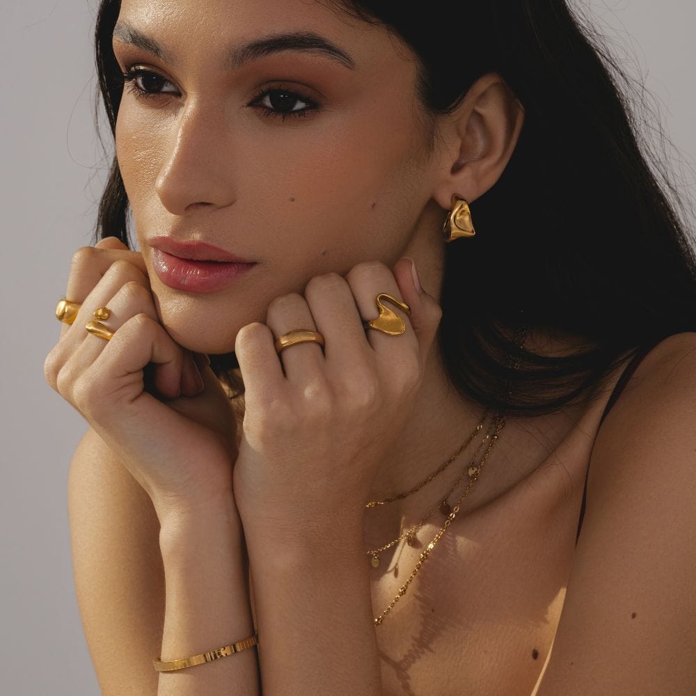 Tamara Hoop Earrings