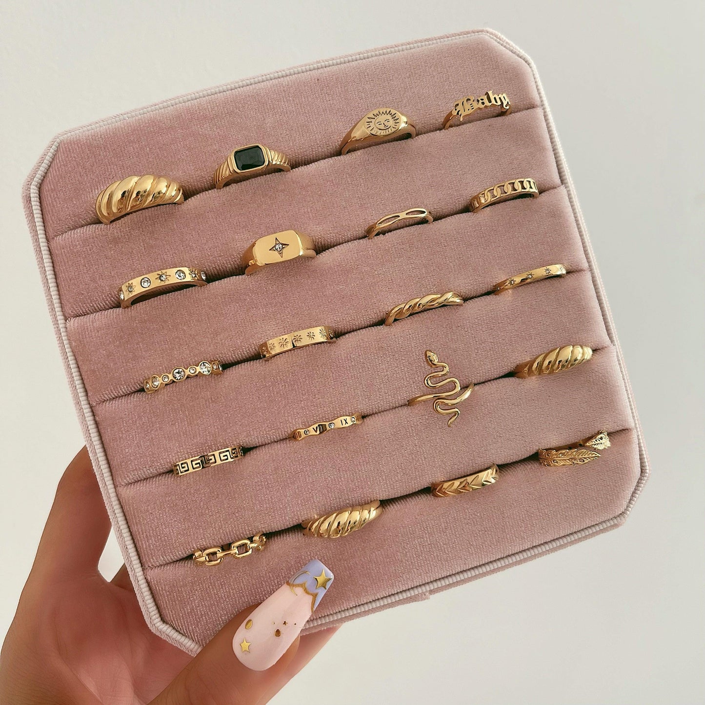 Bohomoon Large Velvet Ring Display Box