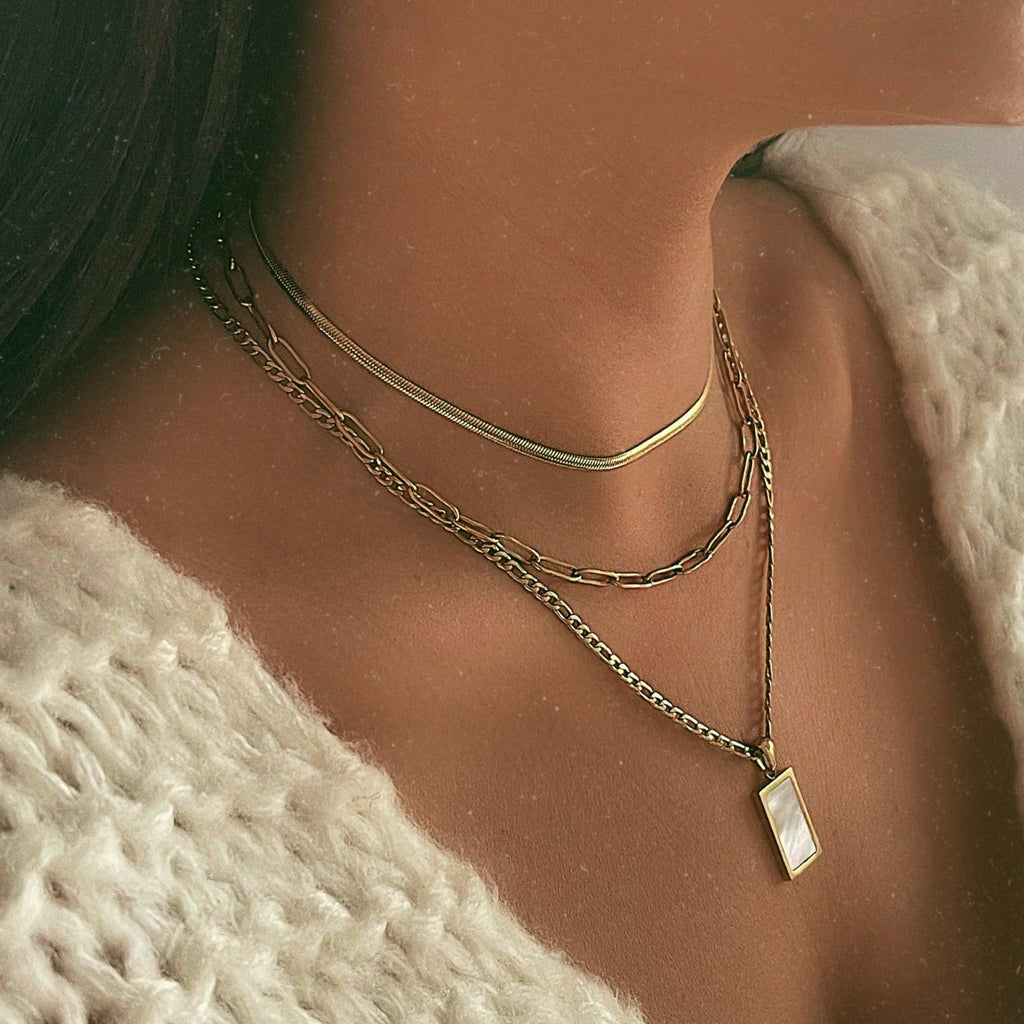 Mollie Choker
