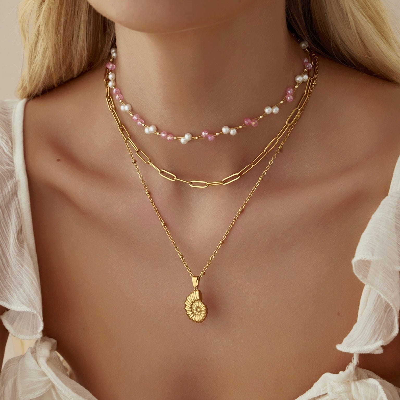 Gardenia Pearl Choker