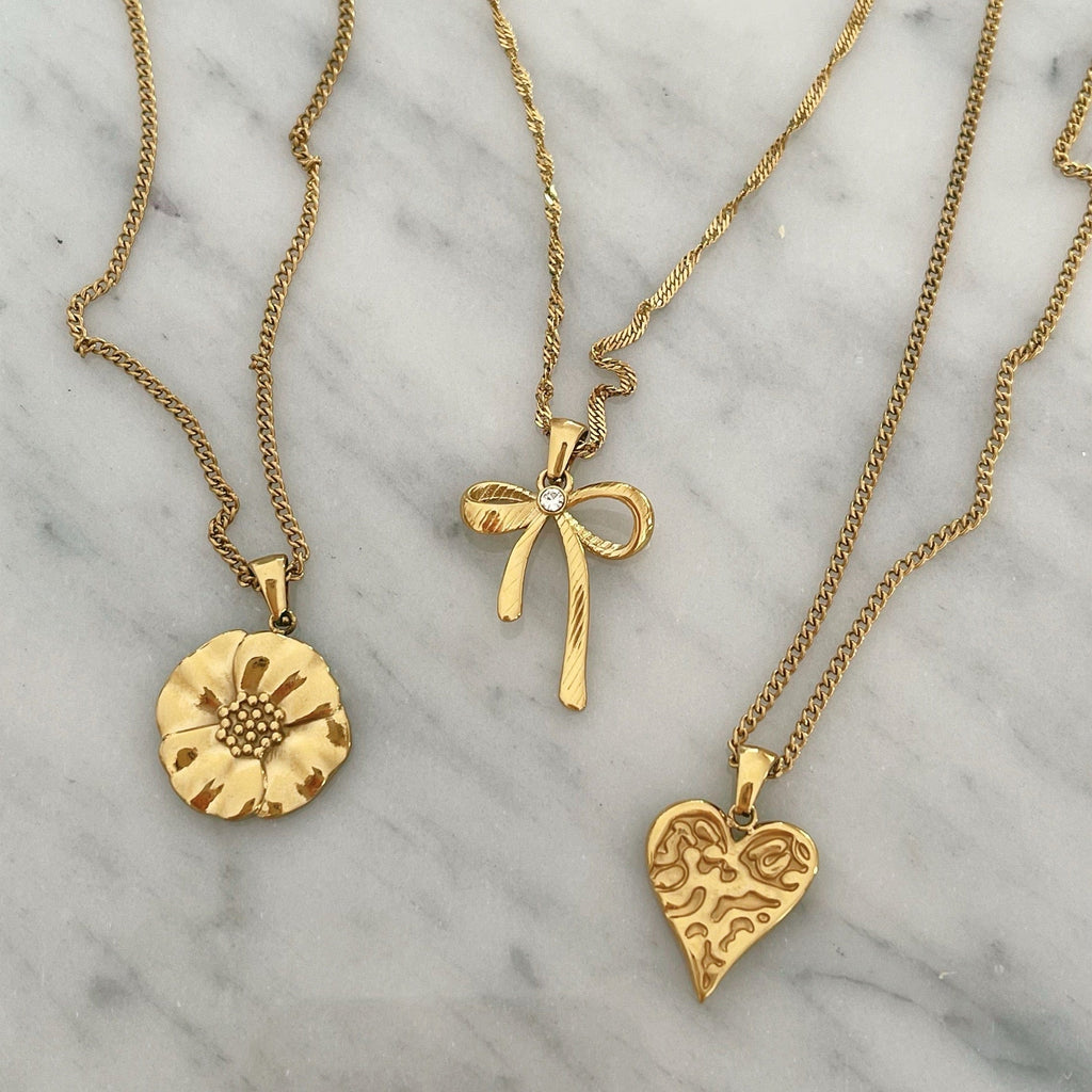 Cora Bow Necklace